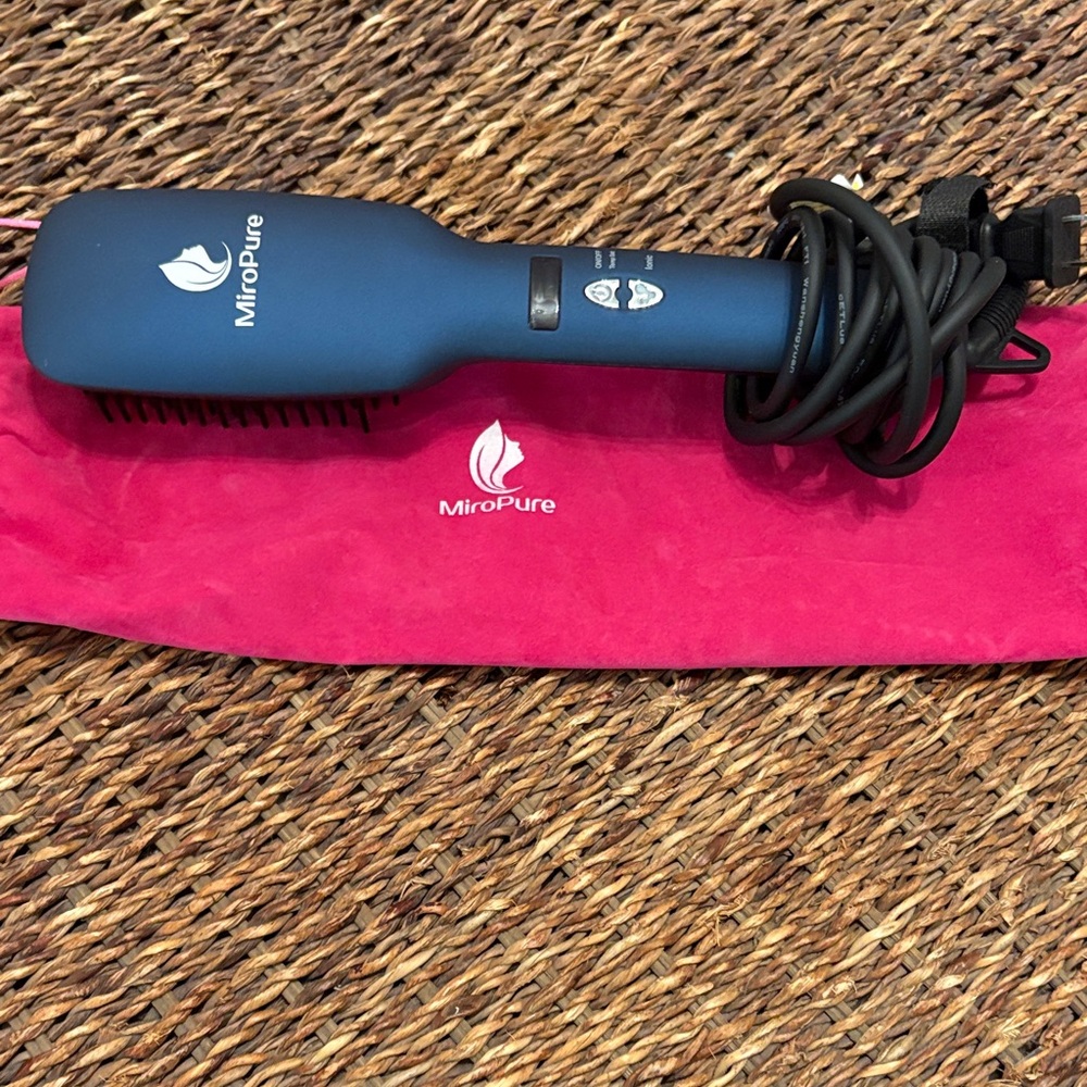 SAMI MIRO VINTAGE Blue Hair Tool with Pink Case